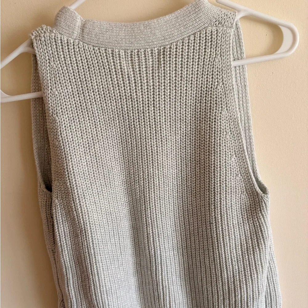 Universal Thread gray Knit Button-Front Vest - Picture 2 of 3